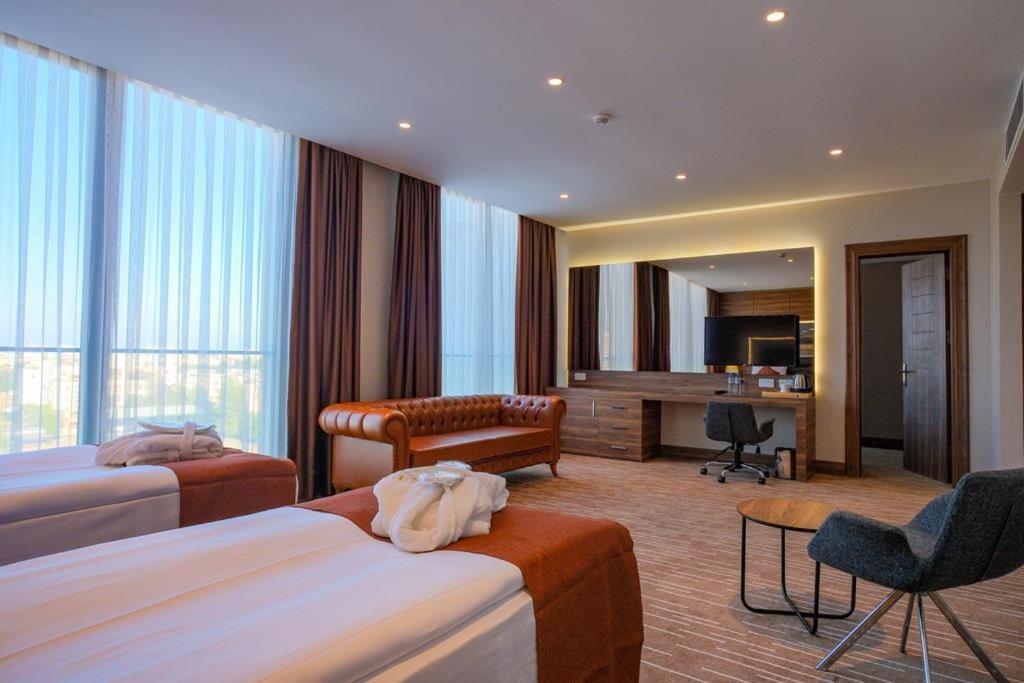 Ekor Elegance Hotel Famaguszta Kültér fotó